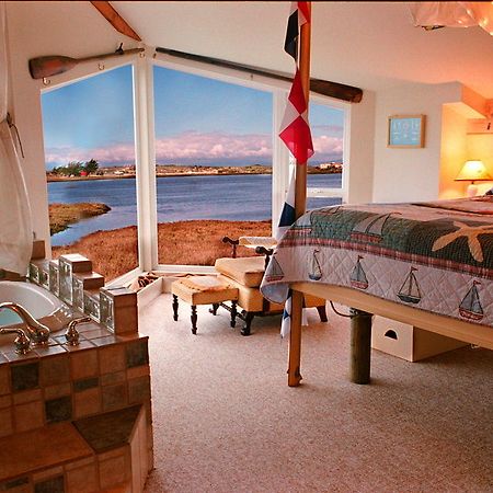 Captain'S Inn At Moss Landing Εξωτερικό φωτογραφία