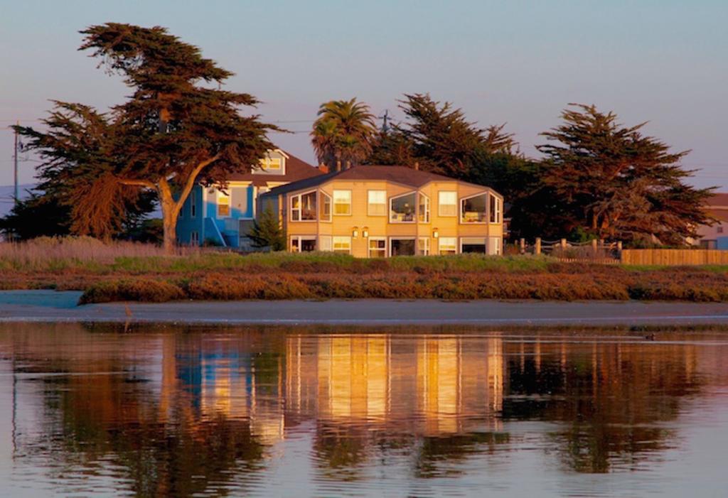Captain'S Inn At Moss Landing Εξωτερικό φωτογραφία