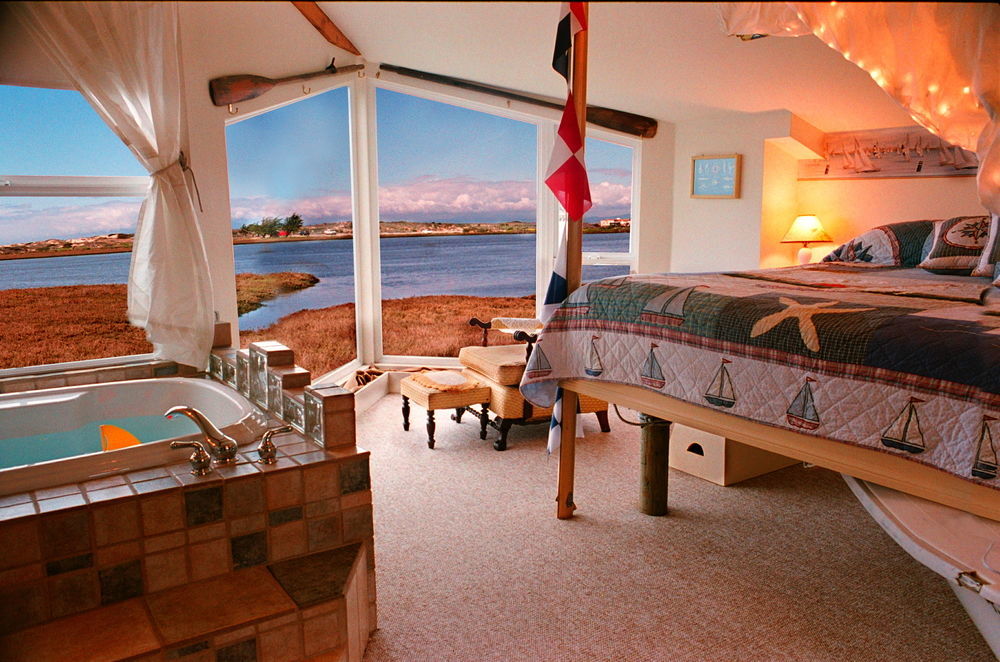 Captain'S Inn At Moss Landing Εξωτερικό φωτογραφία