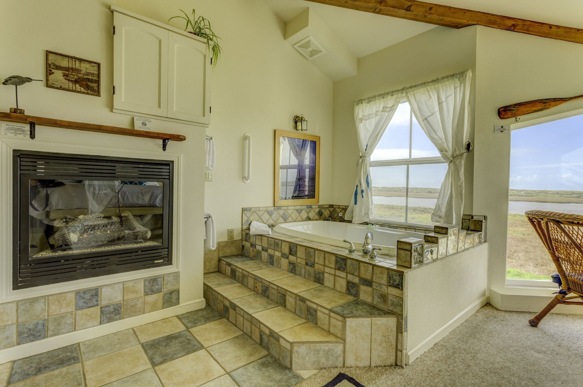 Captain'S Inn At Moss Landing Εξωτερικό φωτογραφία